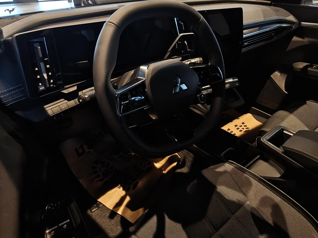 50567790-13.jpg