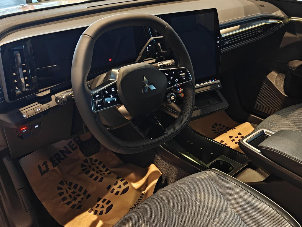 50567790-3.jpg