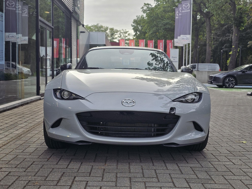53596429-1.jpg