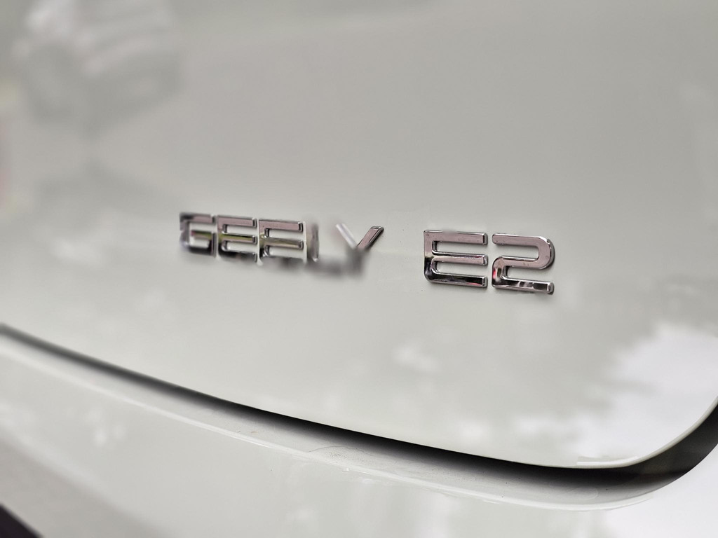 56633196-28.jpg